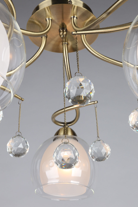 Потолочная люстра Maluventu OML-54717-05 Omnilux E27 Модерн